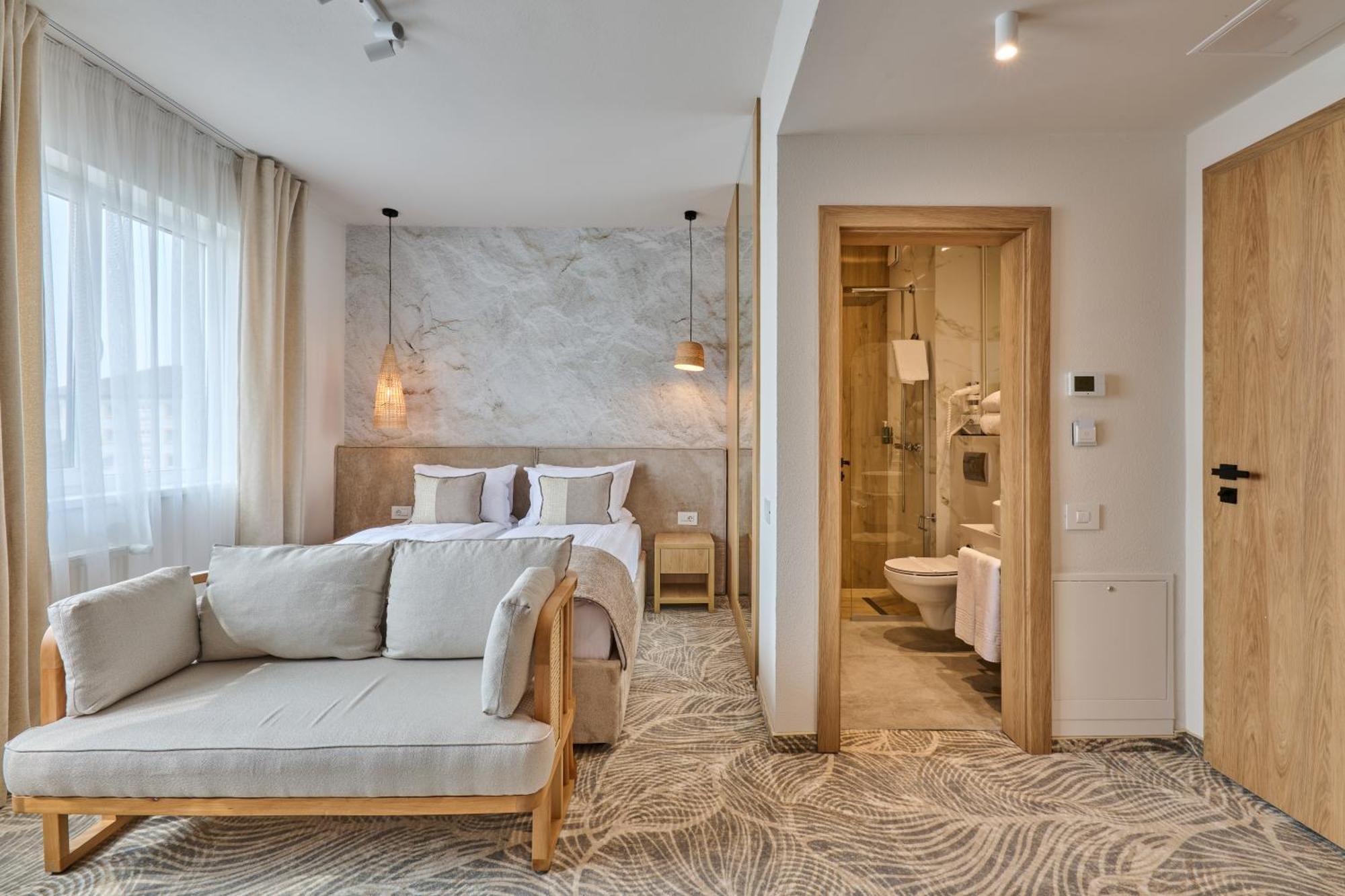 Hotel Serenity Timișoara Zewnętrze zdjęcie