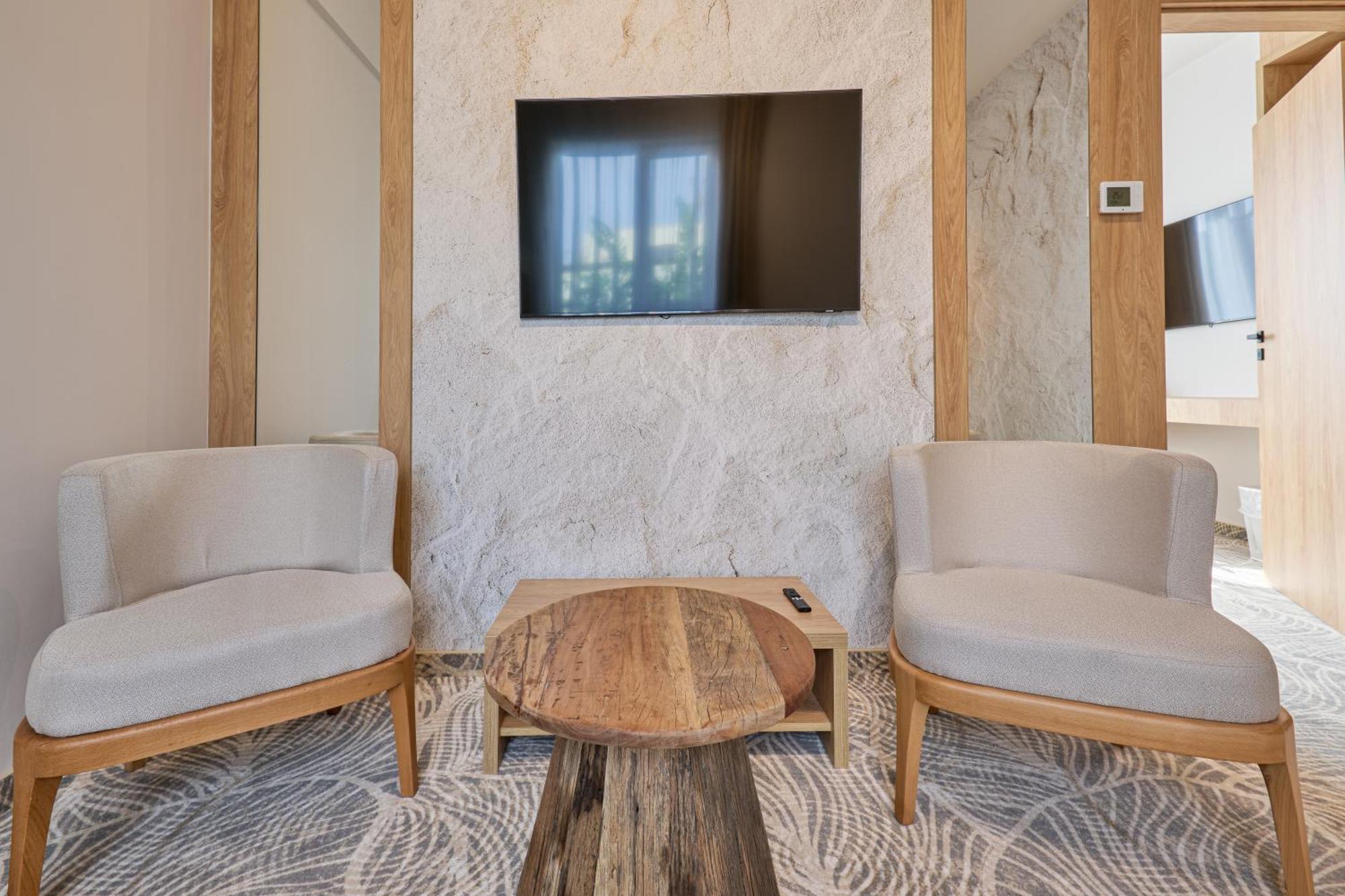 Hotel Serenity Timișoara Zewnętrze zdjęcie