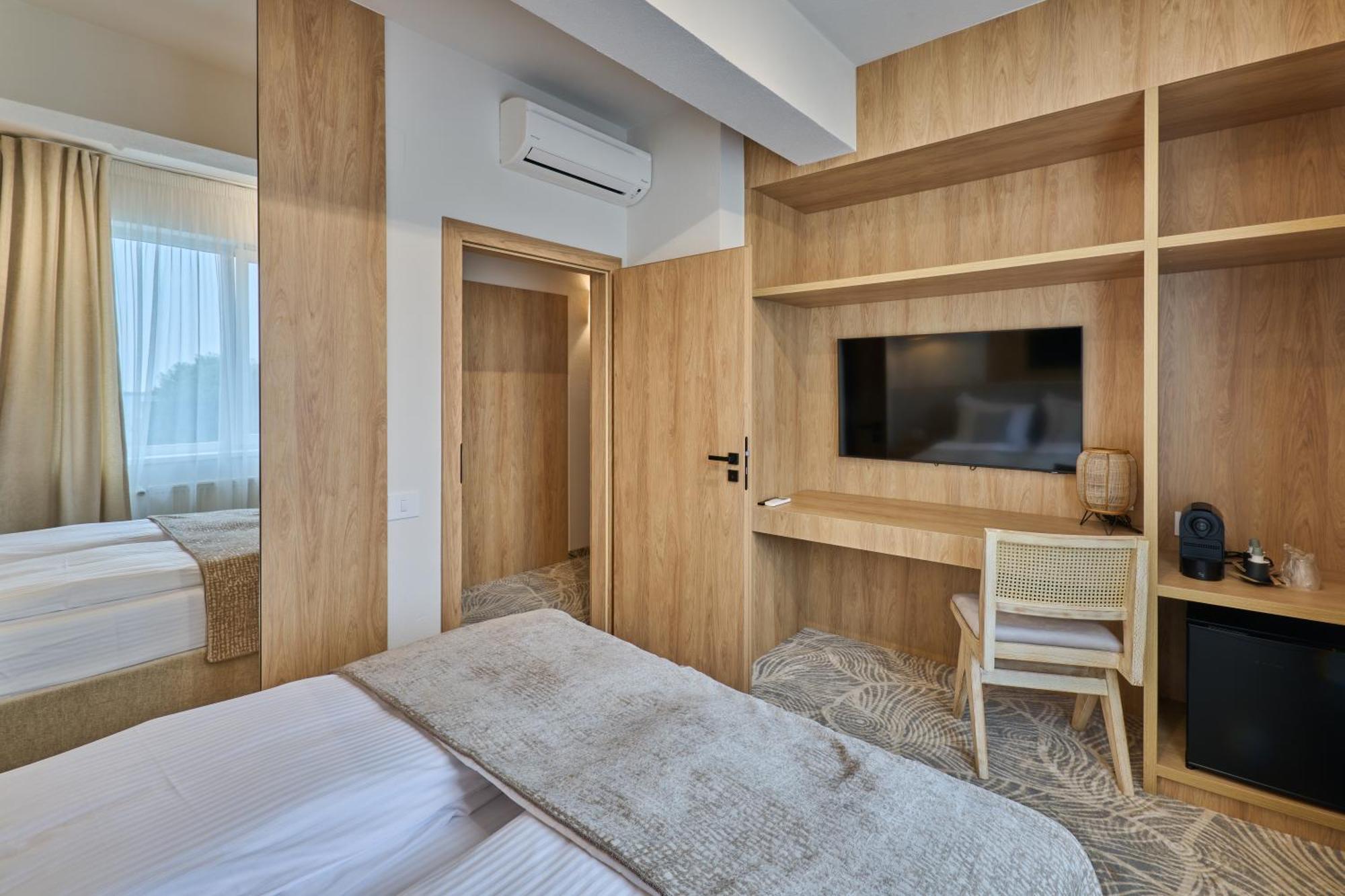 Hotel Serenity Timișoara Zewnętrze zdjęcie