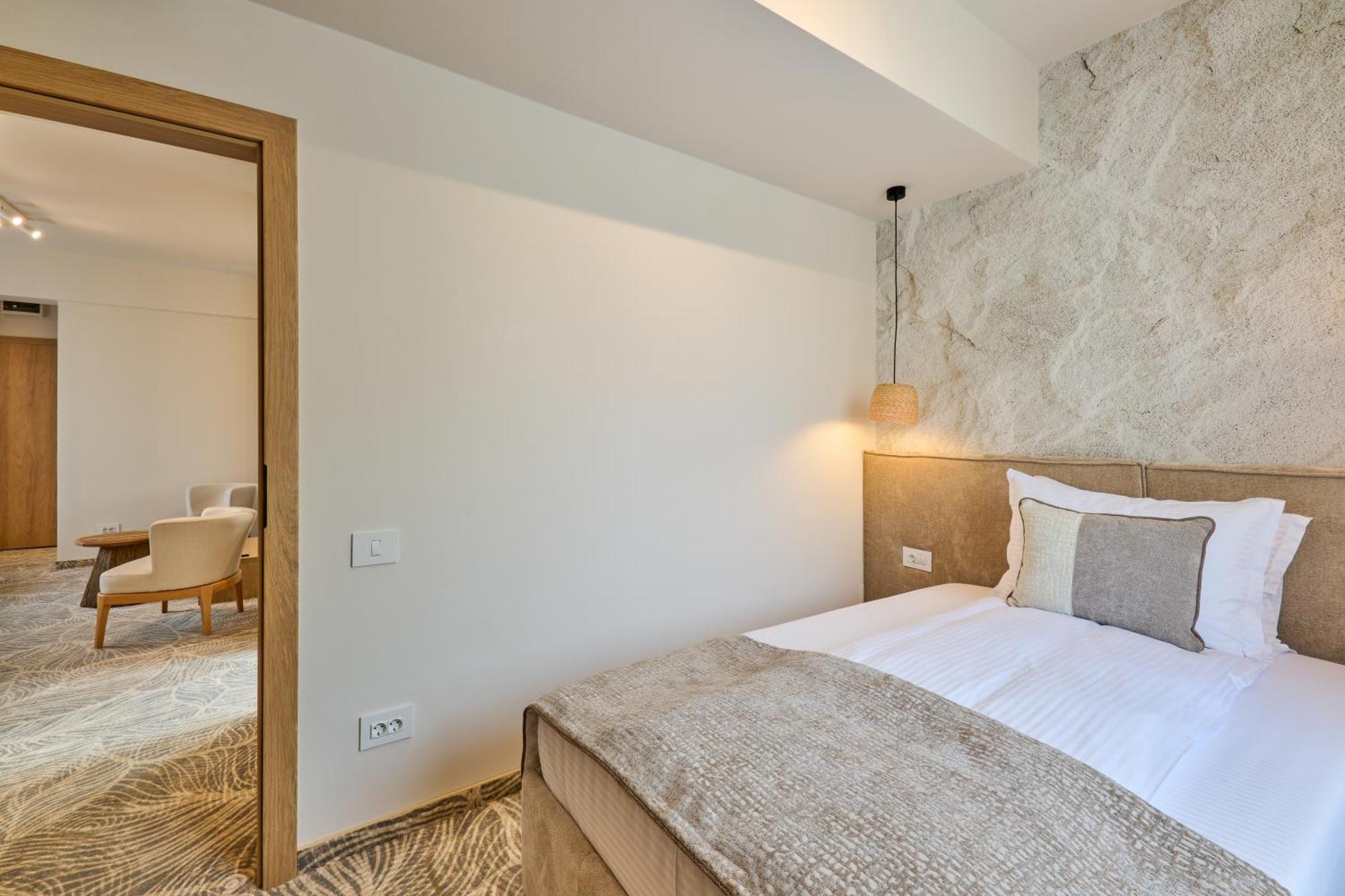 Hotel Serenity Timișoara Zewnętrze zdjęcie