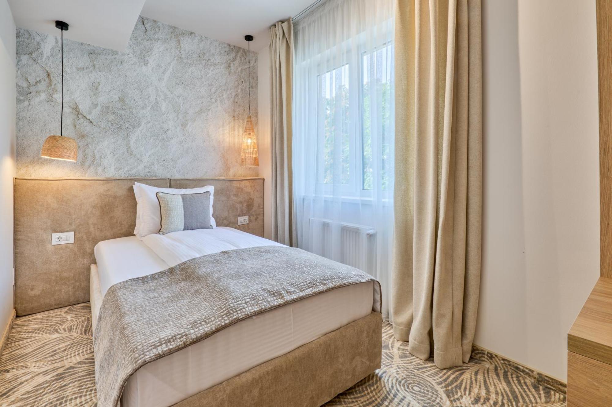 Hotel Serenity Timișoara Zewnętrze zdjęcie