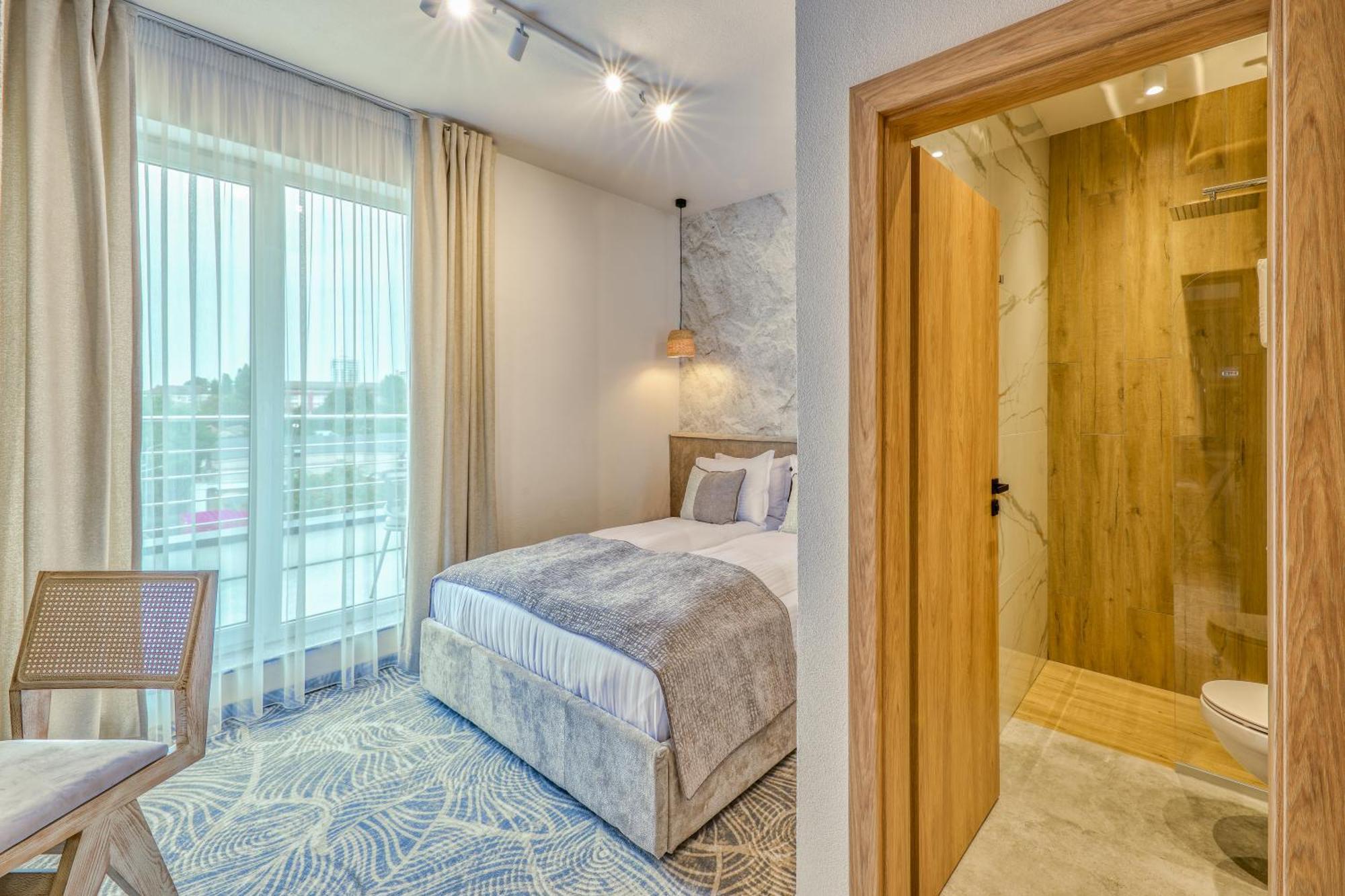Hotel Serenity Timișoara Zewnętrze zdjęcie