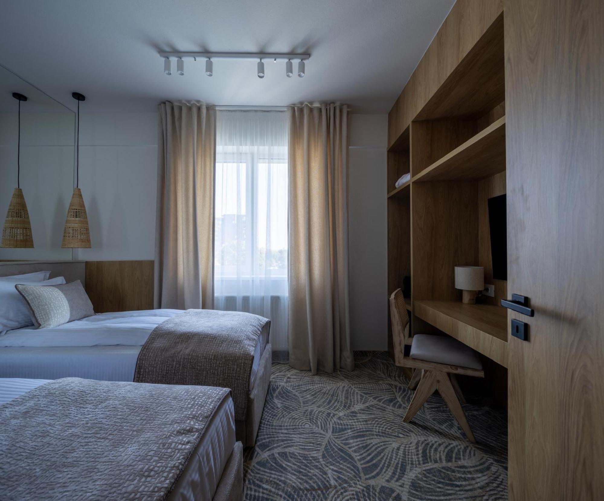 Hotel Serenity Timișoara Zewnętrze zdjęcie